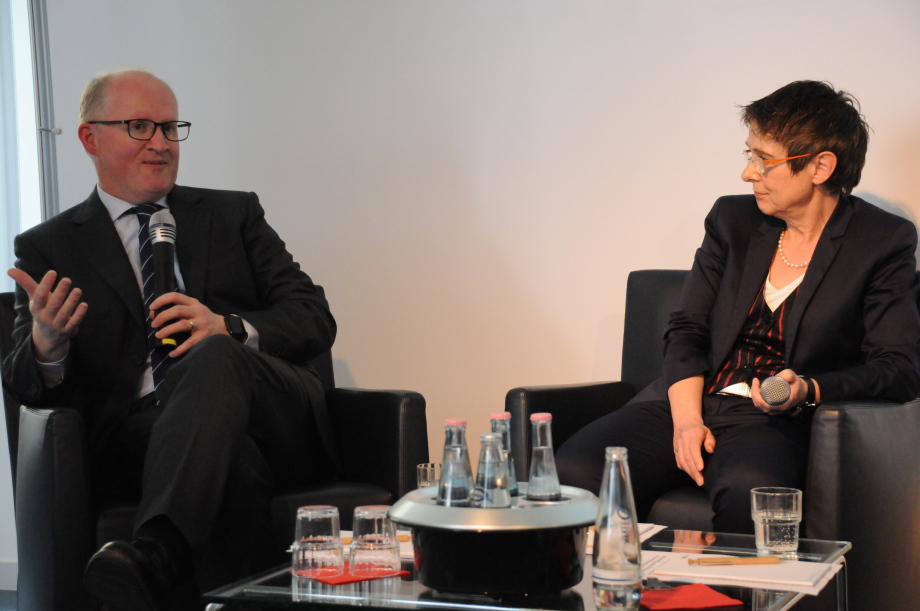 Philip R. Lane und Dorothea Schäfer