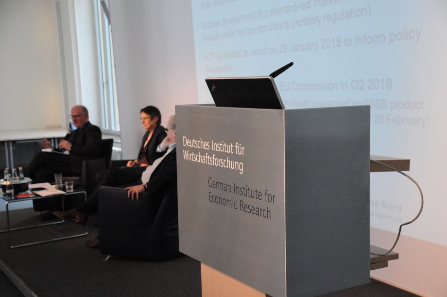 Philip R. Lane, Dorothea Schäfer und Hans Helmut Kotz