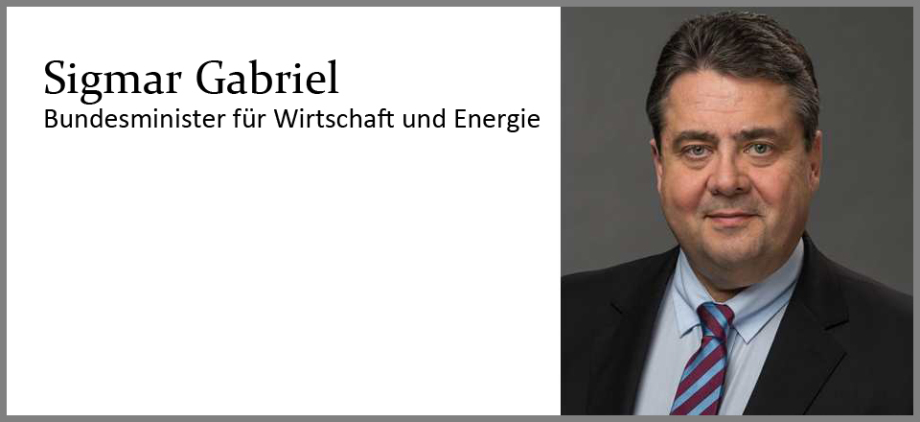 „Das DIW steht für wissenschaftliche Exzellenz im Dienst der Gesellschaft: ‚Jedermann dienstbar, niemandem untertan‘. Dieser Maxime des ehemaligen DIW-Präsidenten Ferdinand Friedensburg getreu positioniert sich das DIW als wissenschaftlich unabhängige Einrichtung, die dem Gemeinwohl verpflichtet ist. Es ist damit das Gegenmodell zu einem Elfenbeinturm – und erste Adresse, wenn es um die Lösung zentraler wirtschaftlicher, sozialer und ökologischer Zukunftsfragen geht.
Das DIW ist für mich ein wichtiger Ansprechpartner. Es hat als Hauptstadtinstitut einen natürlichen Standortvorteil. Im Interesse der Exzellenz, der Unabhängigkeit und der Wertfreiheit der wirt-schaftswissenschaftlichen Forschung und Politikberatung setzte ich mich als Bundeswirtschaftsminister stets für einen intensiven Wettbewerb zwischen unabhängigen Instituten ein.
Das DIW möge seiner Tradition verpflichtet bleiben und sein Streben nach wissenschaftlicher Er-kenntnis in den Dienst der Menschen stellen. Und natürlich: Weiterhin kluge Köpfe, gute Ideen, Erfolg, Glück und alles Gute.“
