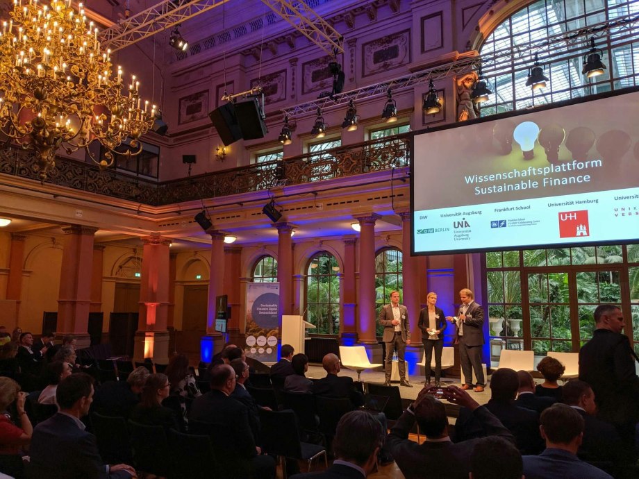 Sustainable Finance Summit, Frankfurt ; 