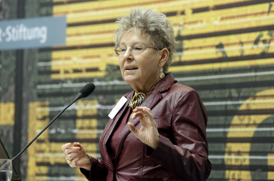 Phyllis Moen (University of Minnesota); 